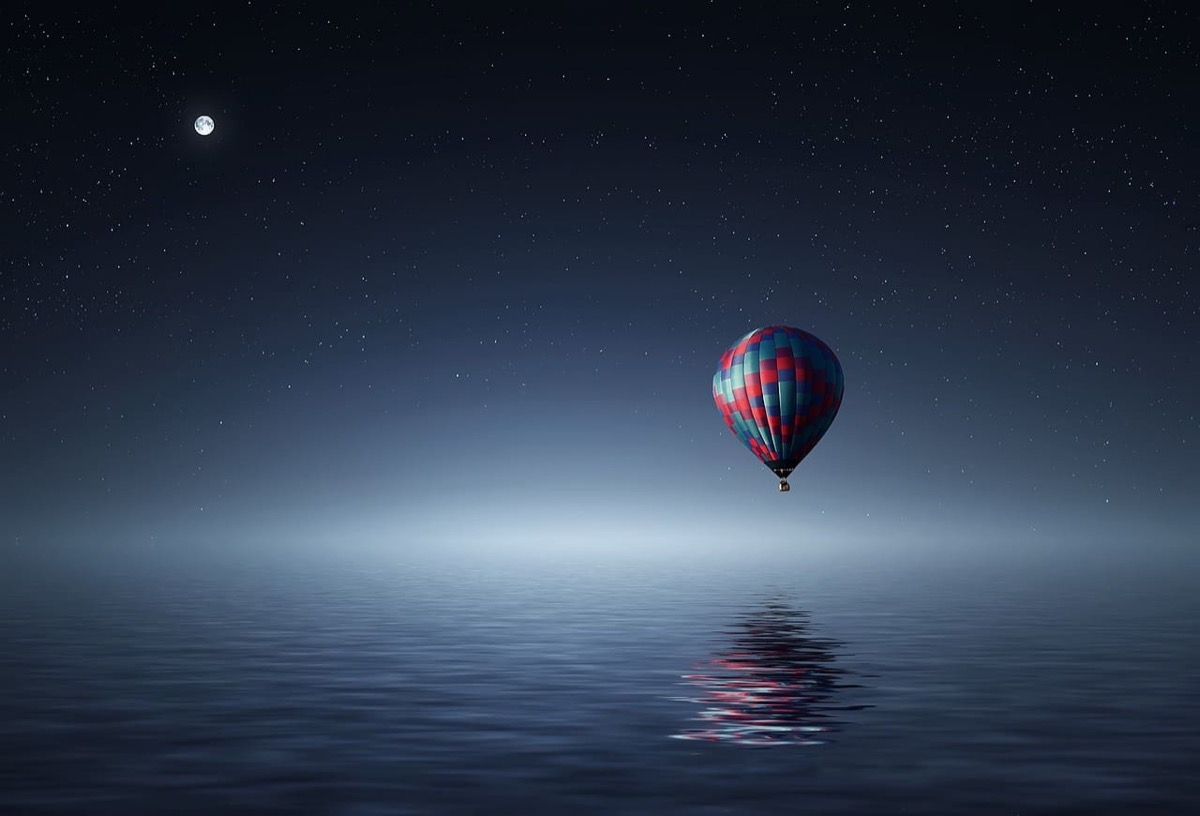 How to Keep a Dream Journal? 5 Essential Tips of Keeping Track of your Dreams
