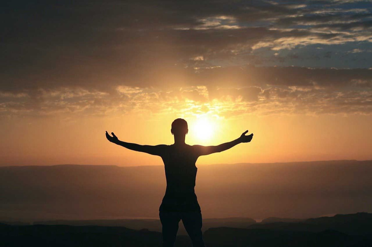 How To Manifest Money: 5 Powerful Tips