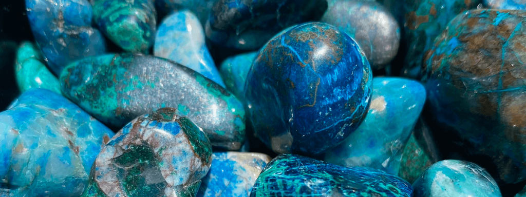 find the right throat chakra crystals for you